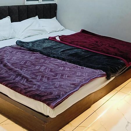 Hotel Rainbow Ujjain Ngoại thất bức ảnh