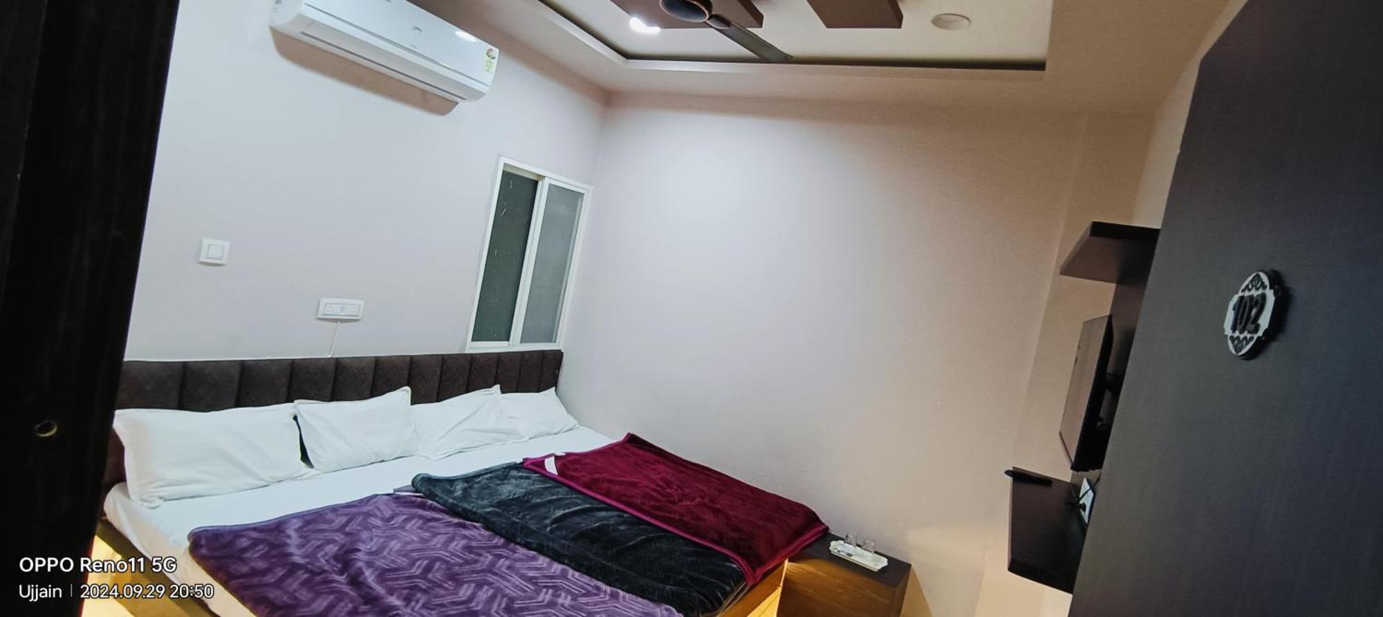 Hotel Rainbow Ujjain Ngoại thất bức ảnh